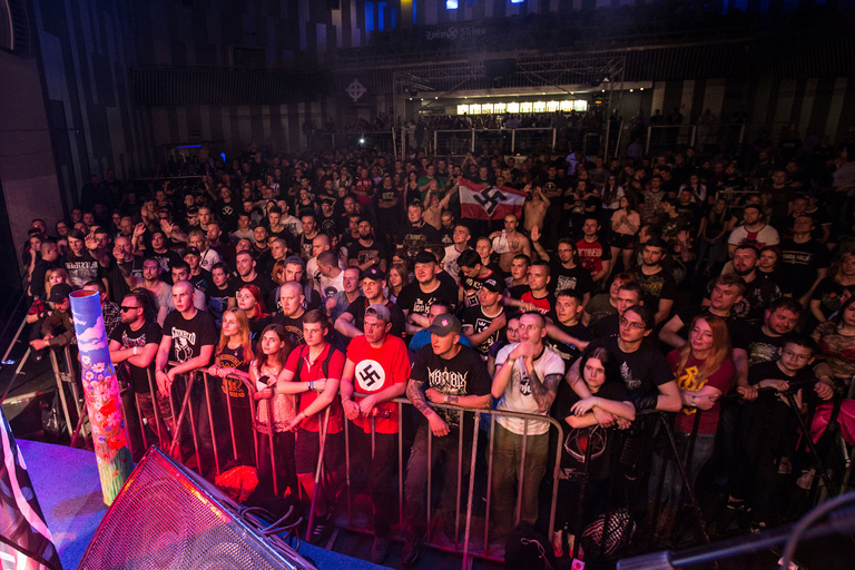 на концерте Сокири