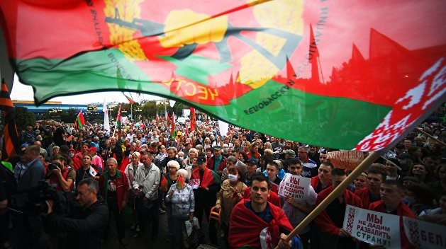 не дадим развалить страну