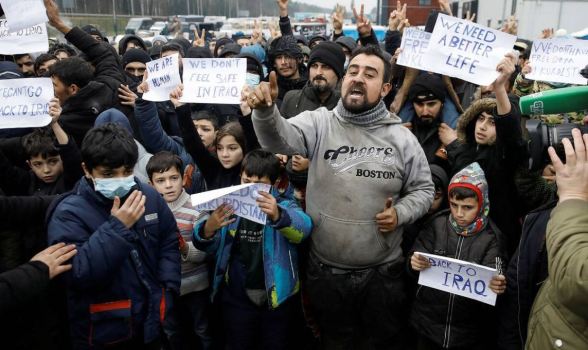 Мигранты на польской границе не хотят возвращаться в Ирак