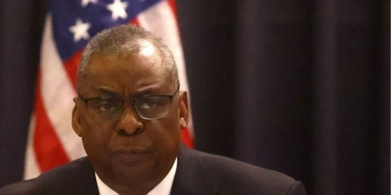 Ллойд Остин во время встречи на базе Рамштайн 26.04.2022 г