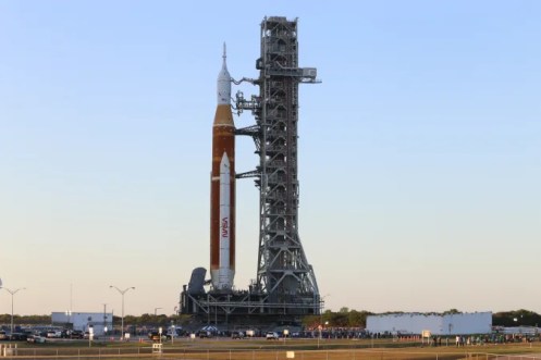 полёт на Луну,подготовка