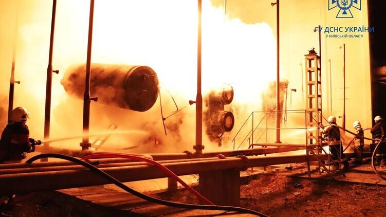 Пожар на объ.энергетики в Киев.