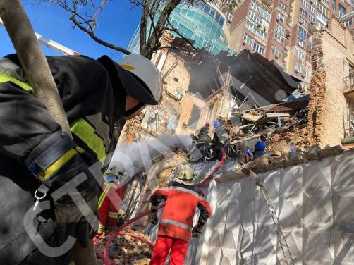 разбор завалов дом на Жилянской