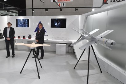 Куб (слева) и Ланцет