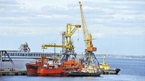 атаки Россией Херсонского порта 25