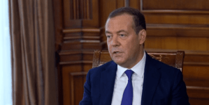 Дм.Медведев