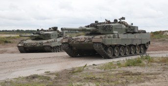 Leopard 2 отИспании