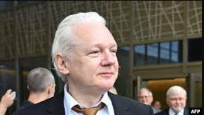 Джул.Ассанж