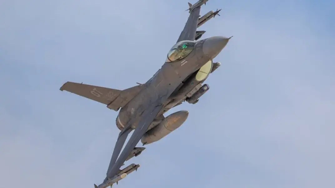 F-16