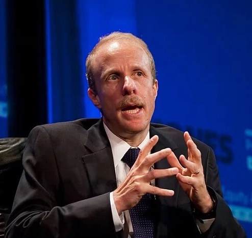 Стивен Файнберг2